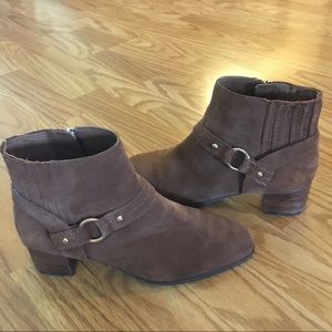 Essex Lane Jacey Bootie, Brown Suede 7.5